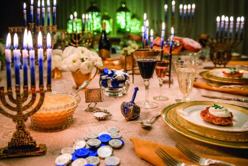 hannukkah table