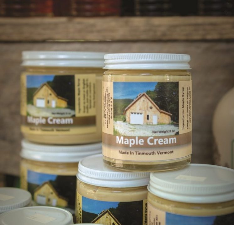jars of maple butter