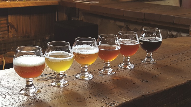 hermit thrush brewery beer tasting flight